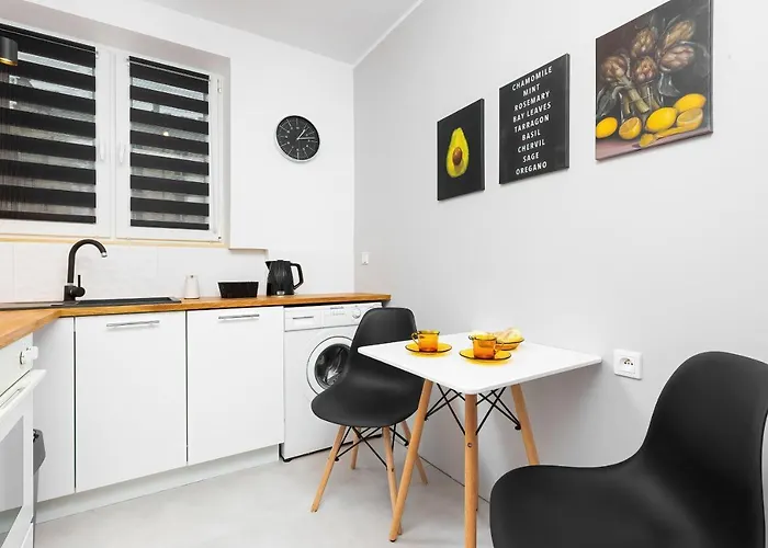 Apartment Warsaw Kredytowa by Renters